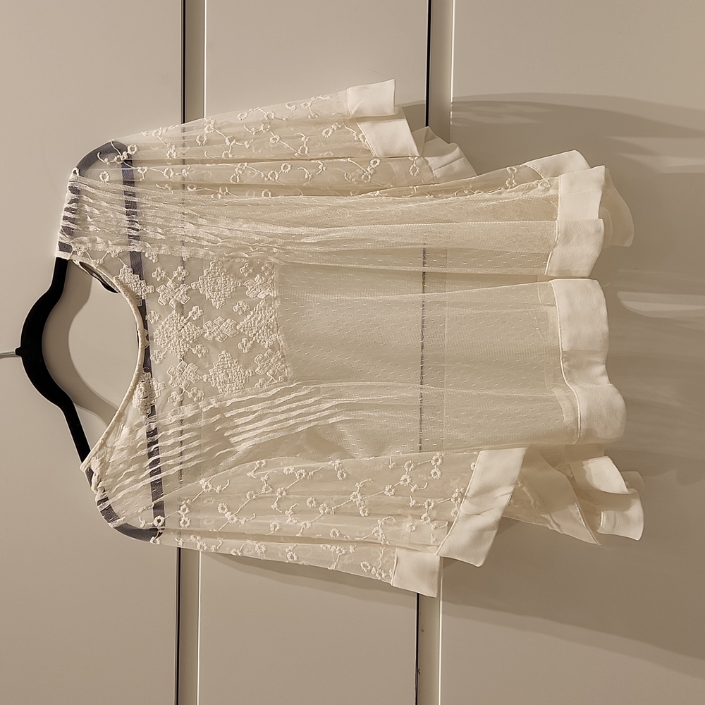 Lace cover up/blouse
